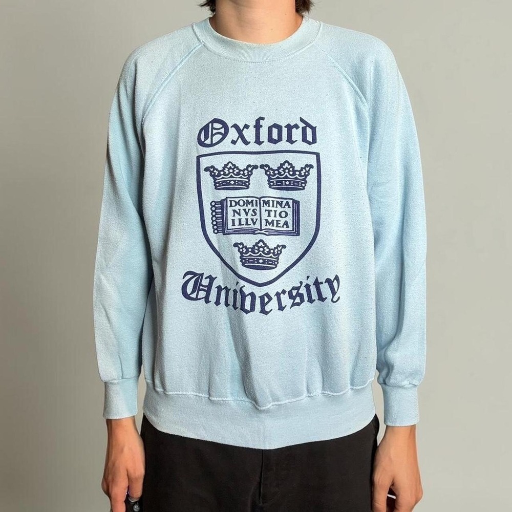 True Vintage 70s/ 80s Oxford University baby blue‎ crewneck sweater